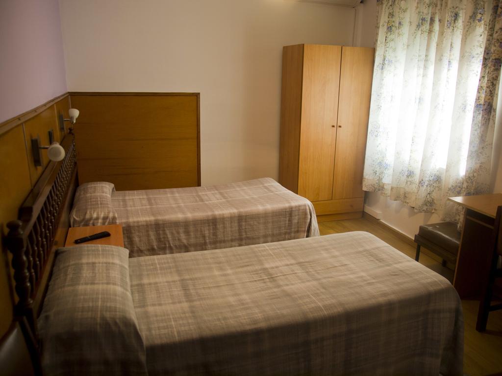 Hostal Lizana 韦斯卡 客房 照片